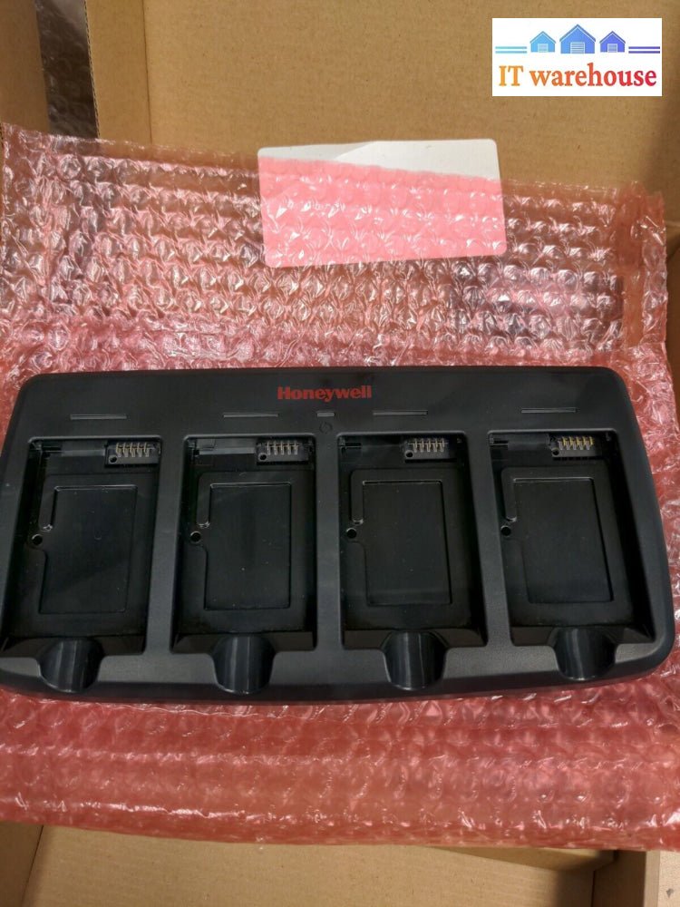1 X Honeywell Dolphin 60S Scanphone & Captuvo Sl42H Common-Qc-1 Quad Charger