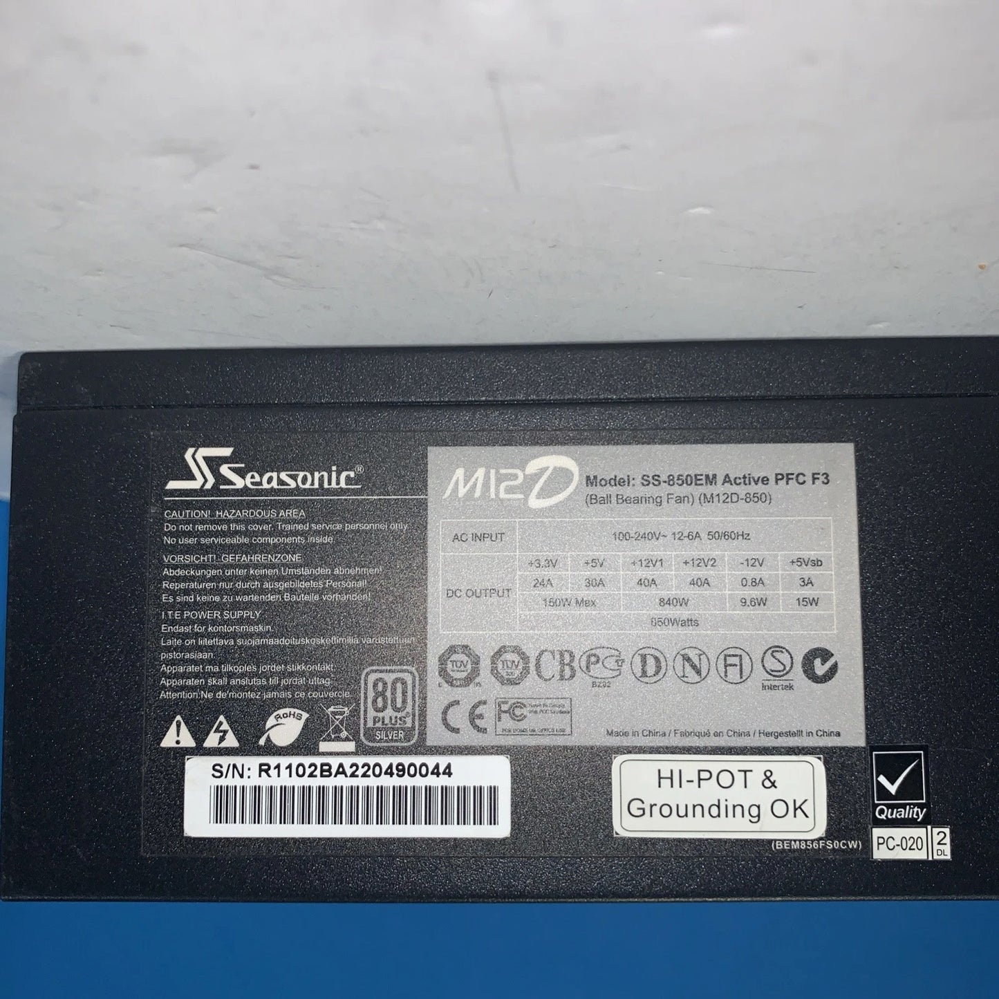 Seasonic M12D 850W (SS-850EM) 20+4/ 4+4/ four 6+2 PCI-E Power supply