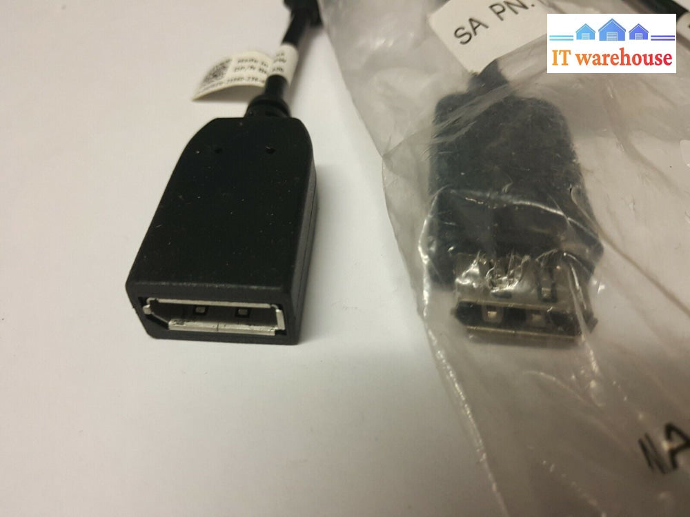 - 1X Male Thunderbolt To Standard Displayport Female Adapter Mfr6W Ca00109-R0