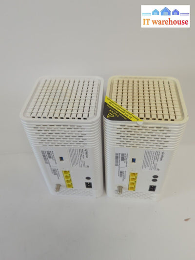 2x Hitron CODA-4582 DOCSIS 3.1 Wi-Fi Gateway Modem Router Combo