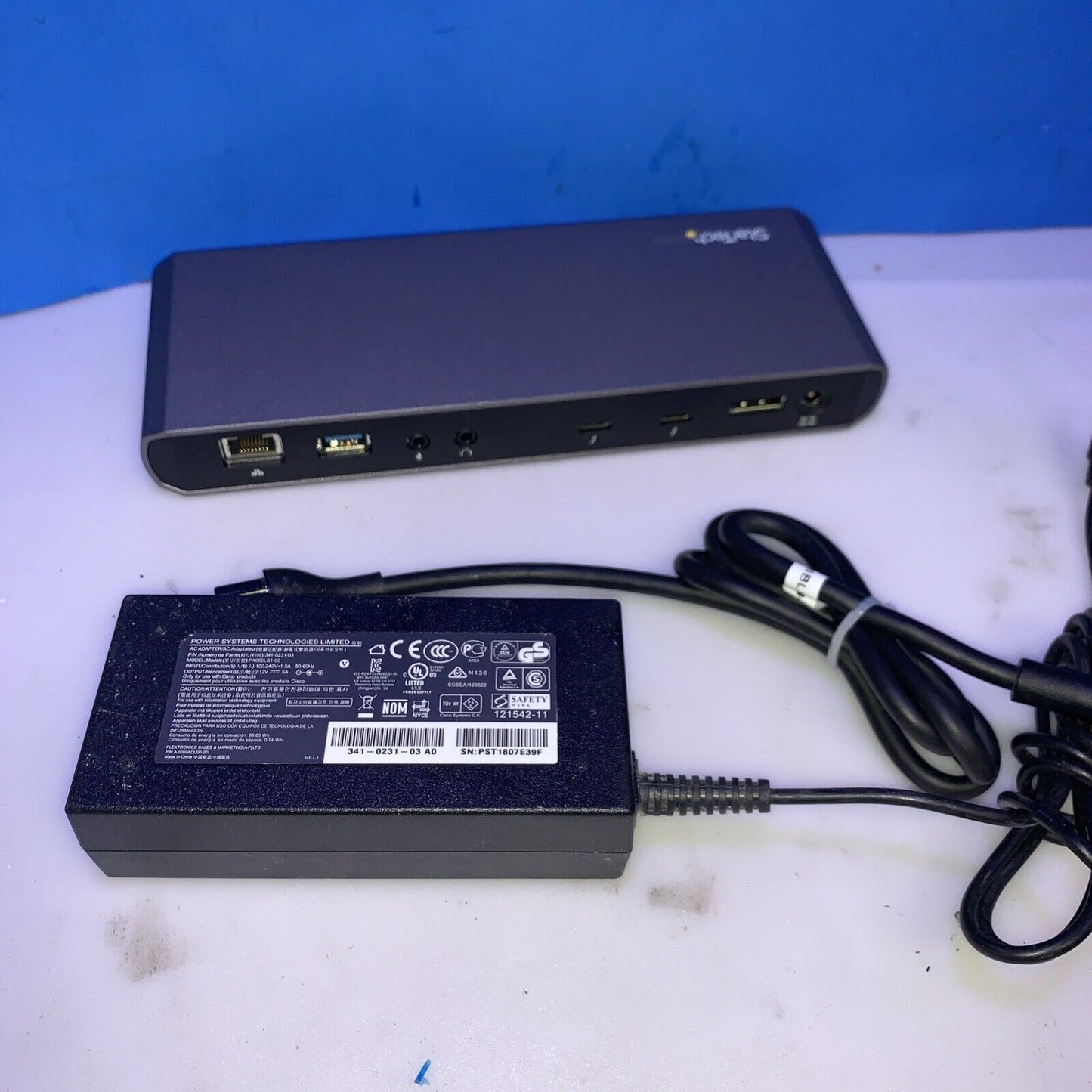 StarTech TB3DKDPMAW Thunderbolt 3 Dual-4k Docking Station adapter