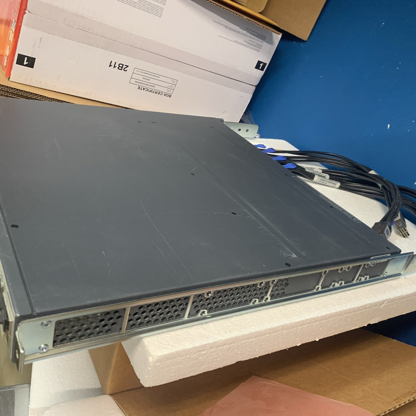 HP J9576A E3800-48G-4SFP+ 48 Ports Network Switch w/ Mount + Cables