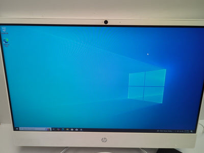 NICE HP All-in-One 22" Desktop PC AMD A9-9425 RADEON R5/8GB / 2TB HDD/Win10-