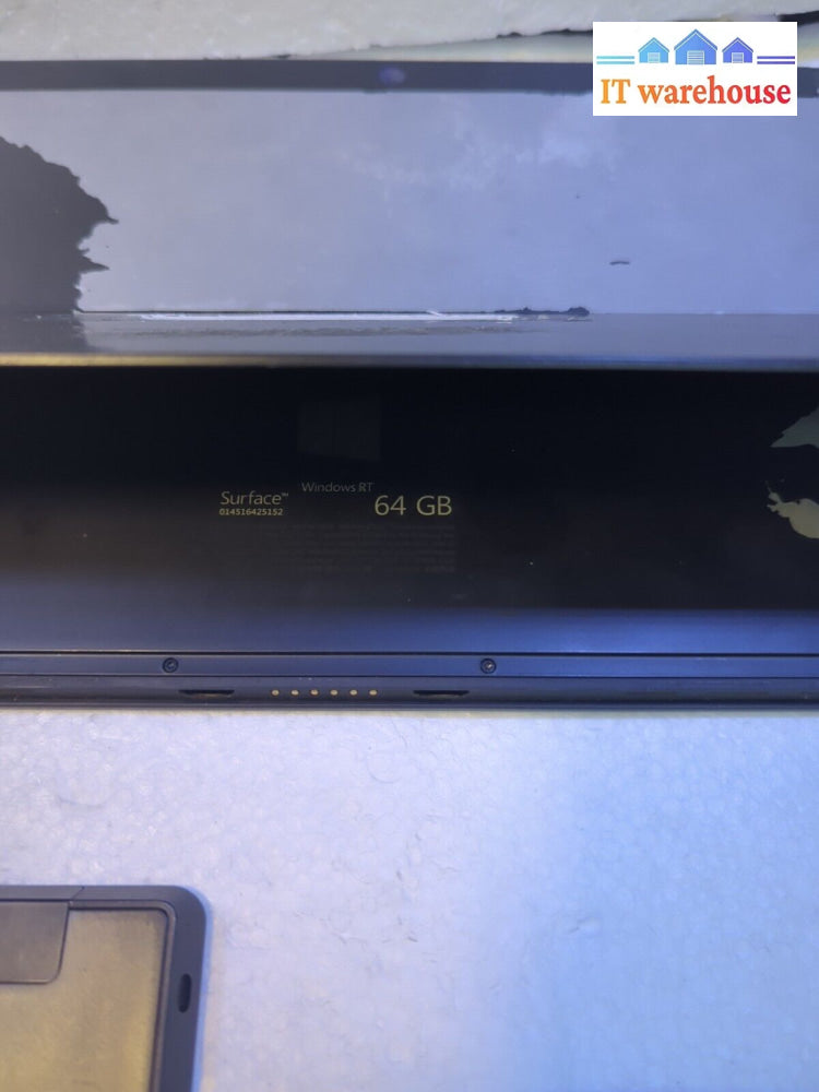 - 3X Microsoft Surface 1516 Windows Rt Black 32Gb/64Gb (No Power On As Is)