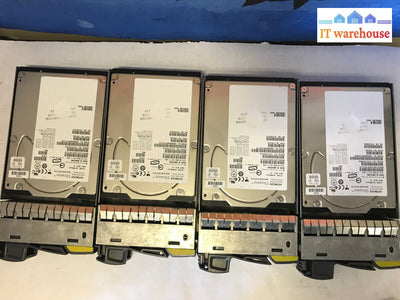 4 X Netapp 17R6348 Hus103014Flf210 147Gb 10K Fiber Hdd F/W Na03 W/ Fas 250 Tray