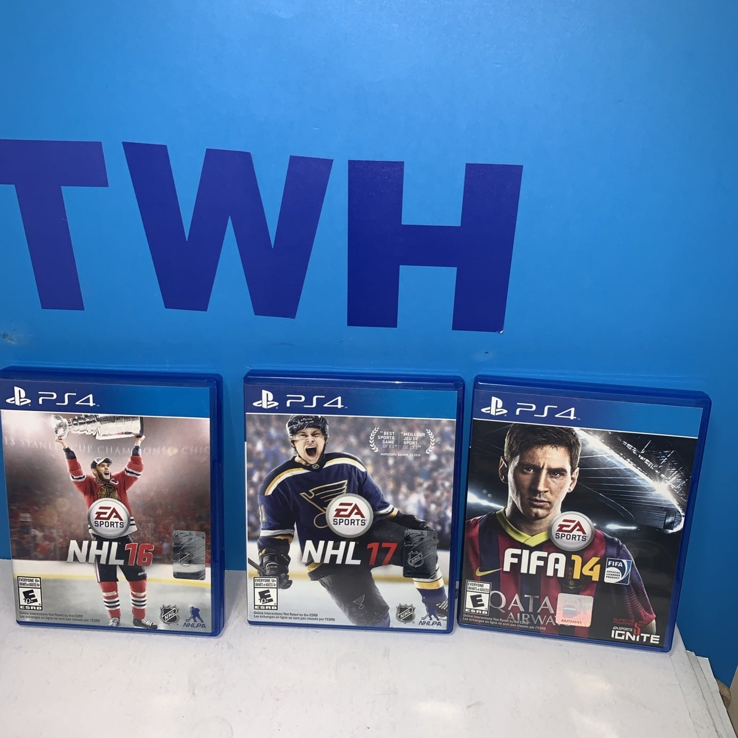 3 x pS4 Games FIFA 14. NHL 16-17