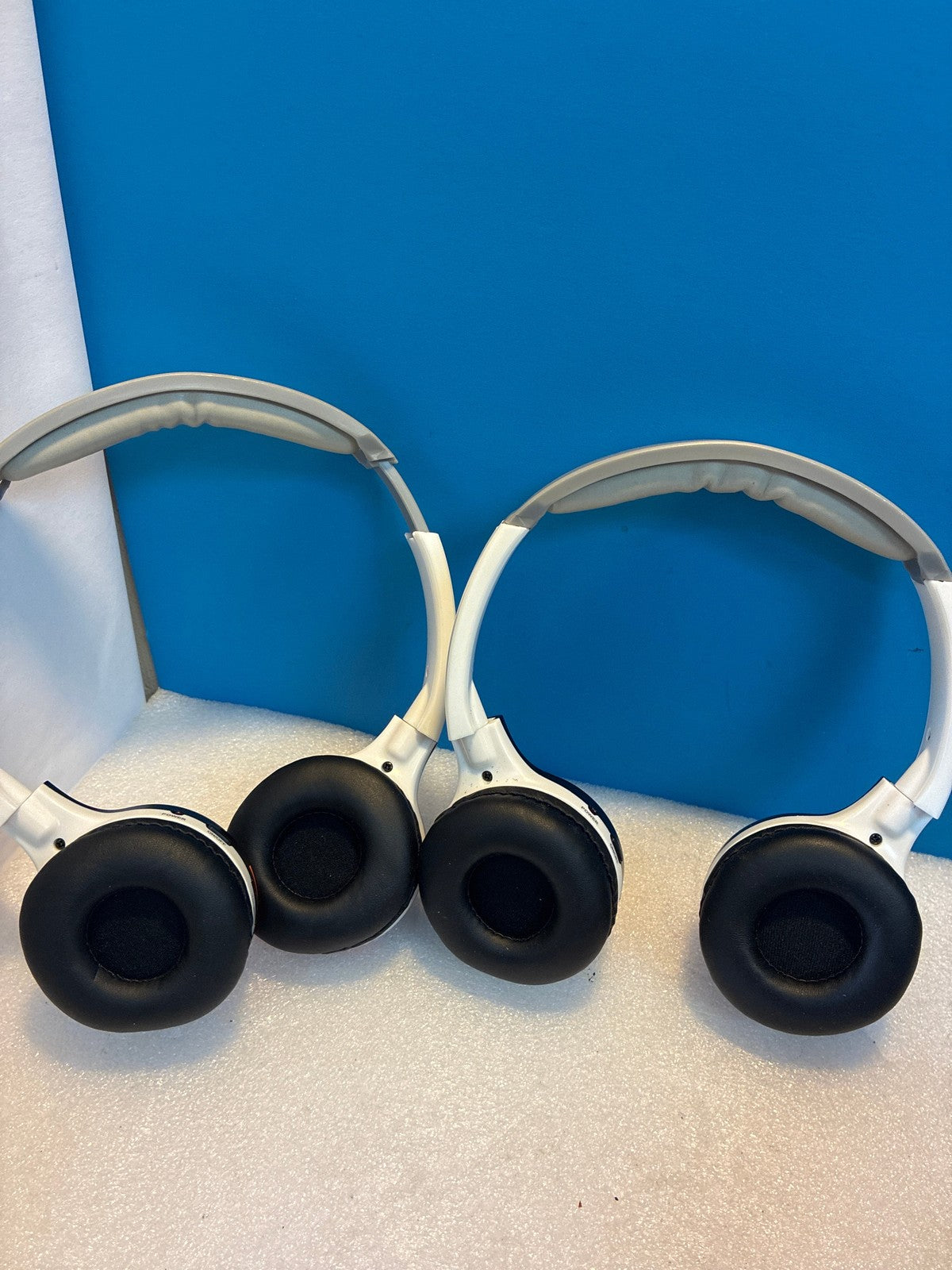 🔥 XO Vision IR630 Wireless IR Headphones, Set of 2, In-Car Entertainment