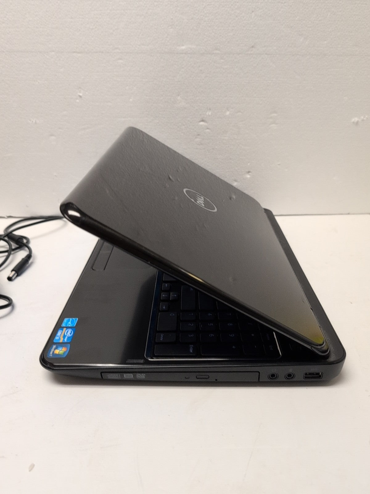 🔥(NICE) Dell Inspiron N5110 15.6" Laptop i3-2330M CPU/4GB /500GB HDD / Win XP -