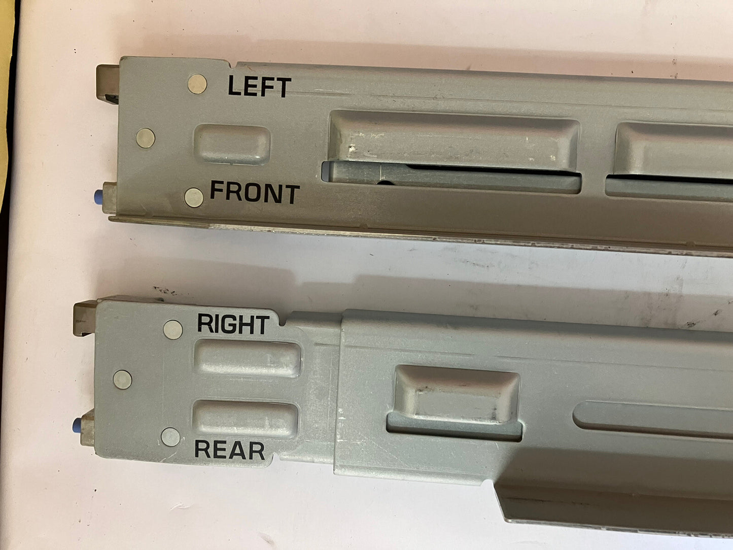 ~ IBM X3620 / X3620 / X3630 M3 Left Right Rackmount Server Rail 69Y1106 69Y1108