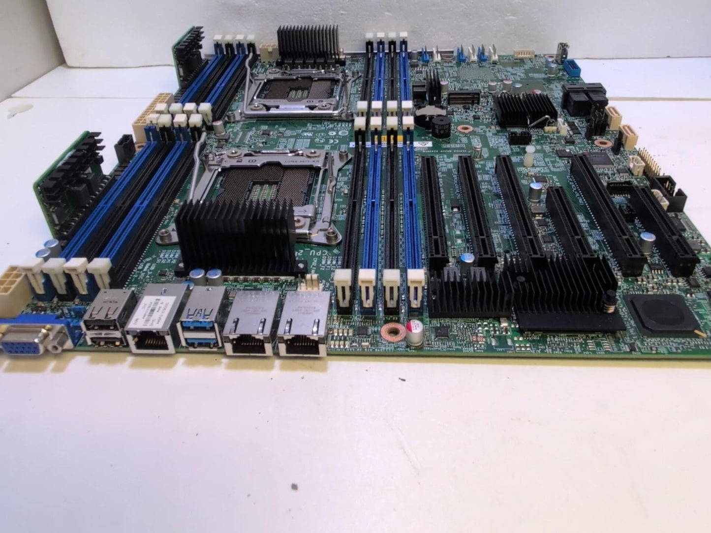 Intel S2600CW SERVER Board Motherboard PBA H12881-271 Tested -