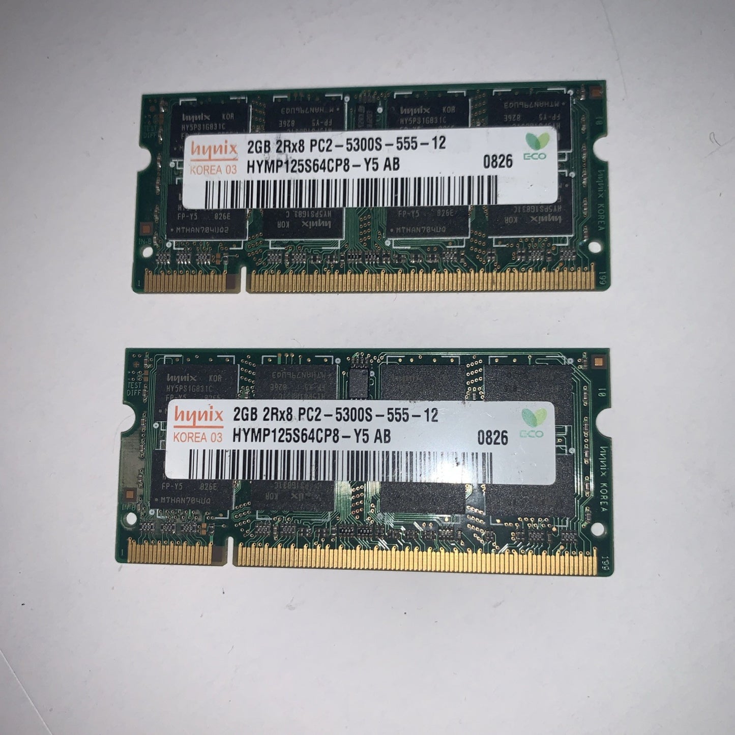 2x 2GB SO-DIMM 200-PIN PC2-5300S DDR2 667 HYNIX DUAL RANK HYMP125S64CP8-Y5