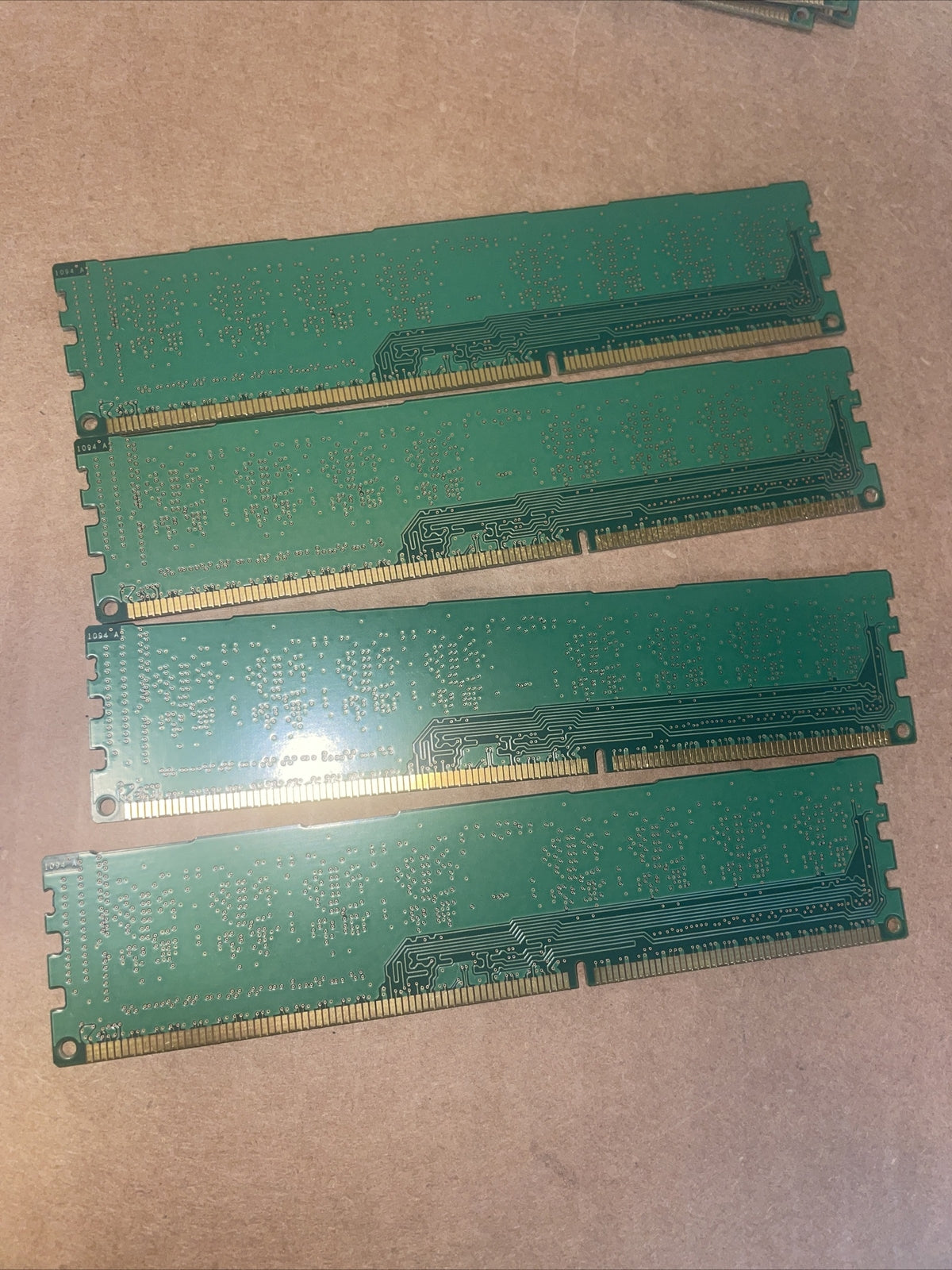 32GB=8×4GB MT8JTF51264AZ-1G6E14GB 1RX8 PC3-12800U-11-11-A1