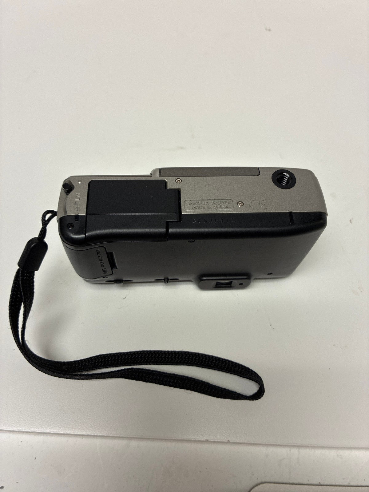 Nice 🔥 Minolta Vectis 20 APS Point & Shoot Film Camera Silver Black