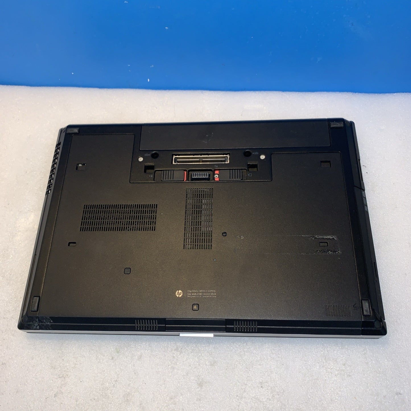 🔥 HP Elitebook 8460p 14" CPU 4GB FireWire DP WiFi Bluetooth Webcam Win XP SP3