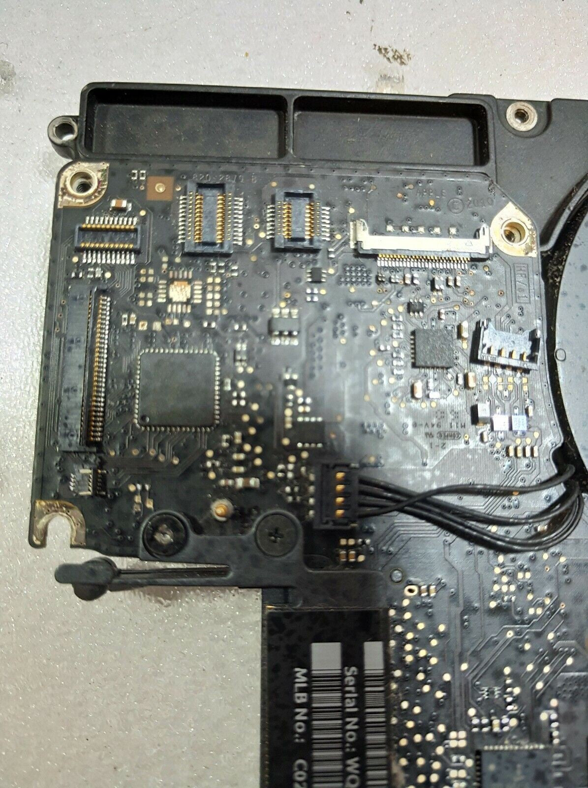 APple MacBook Pro 13" A1278 Logic Board 820-2879-B FOR PARTS