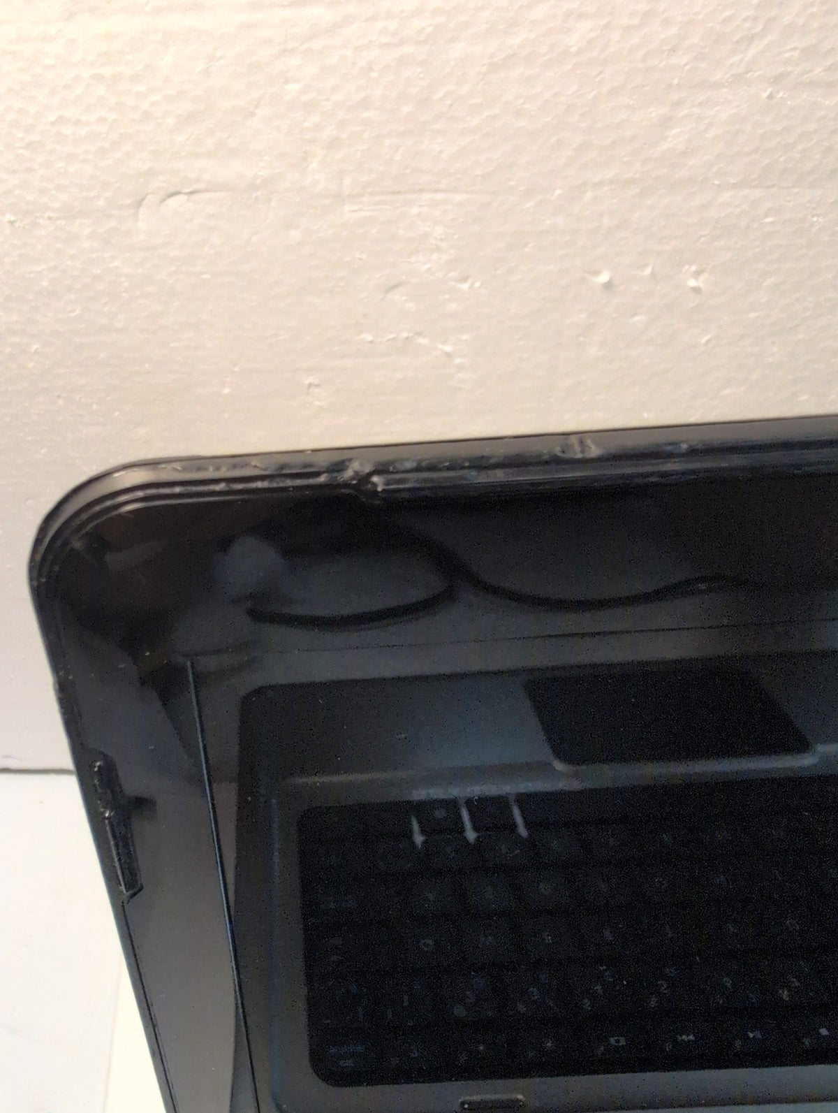 HP Pavilion dv5 Notebook 14" AMD Turion II P540/4GB RAM /500GB HDD/ Win 7 -