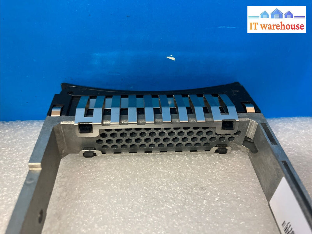 6X Ibm 00Y2499 300Gb 15K Sas 2.5’ Hdd St9300653Ss 00Y2428 Pn 00Y5718 W/ Caddy ~