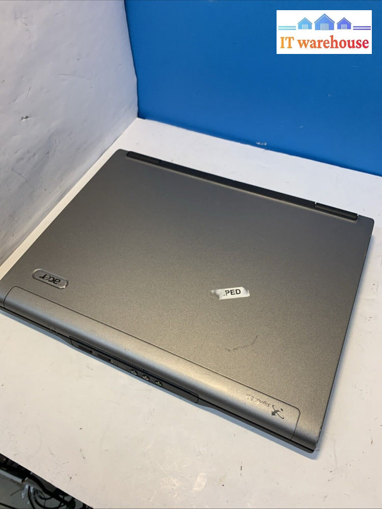 Acer Travel Mate 6592 C2D T7300 2GB 750GB Windows xp pro sp3 (one key defective)
