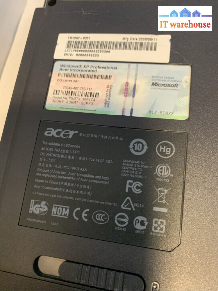 Acer Travel Mate 6592 C2D T7300 2GB 750GB Windows xp pro sp3 (one key defective)