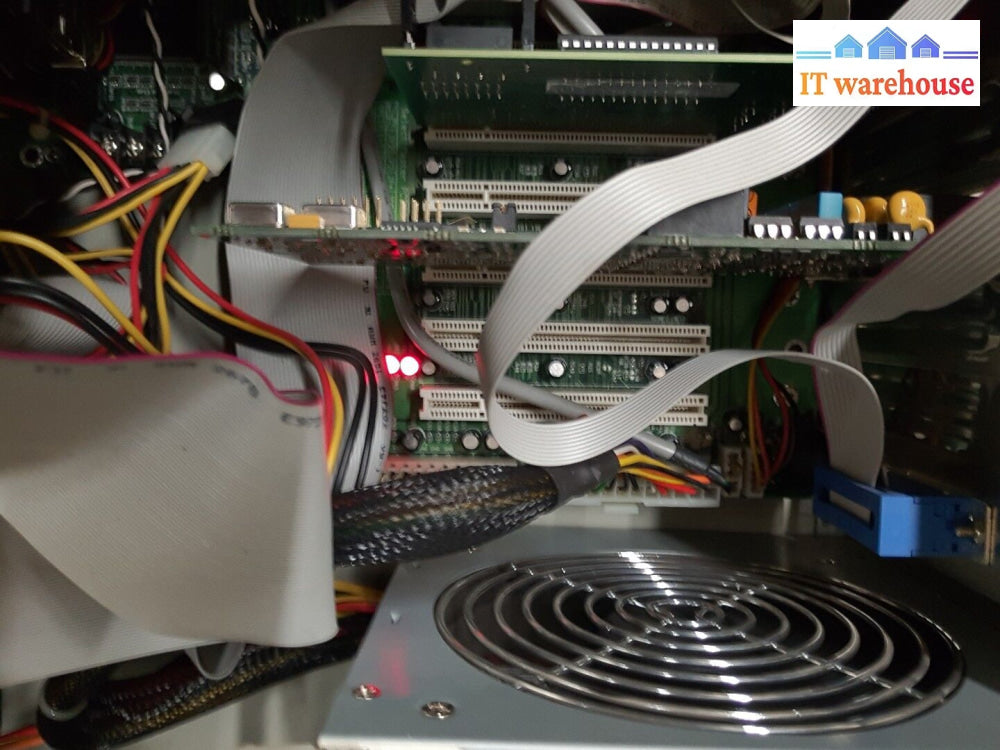 - Antique Singal-Boaed Desktop Ap-Psl14A With Some Boards/P4 Cpu/512M Ram/No Hdd