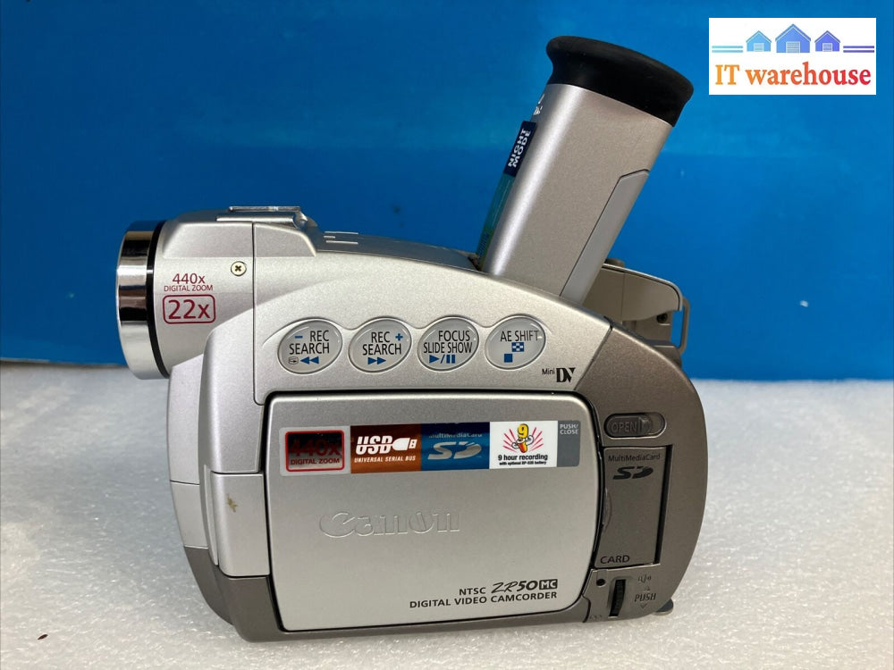 Canon Zr50 Minidv Stereo Camcorder 440X Digital Zoom 22X With Bag (No Battery) ~