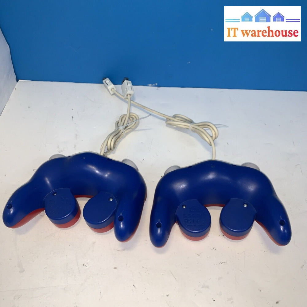 Lot of 2 Mario HORI GameCube-style Controller for Nintendo Wii / Wii U Red /Blue