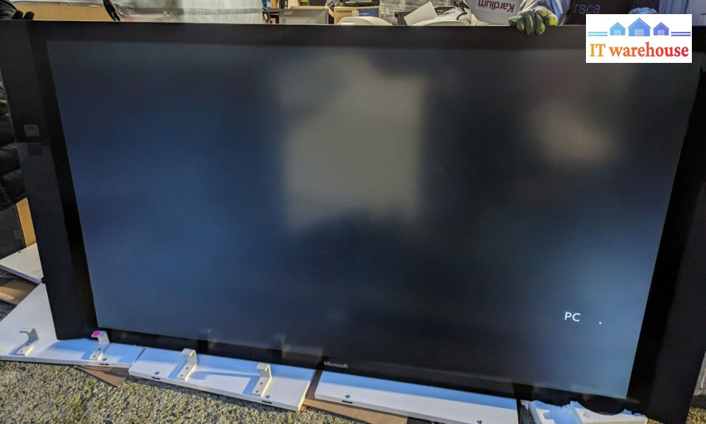 Microsoft 84’ Touchscreen Surface Hub 1596 Intel I7 Cpu/8Gb/128Gb Ssd/Wall Mount