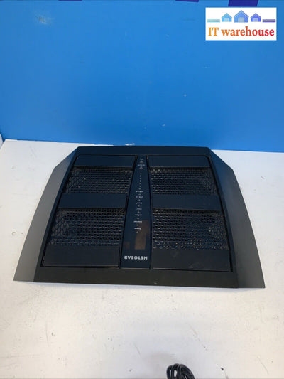 NETGEAR Nighthawk X6 AC3200 Tri-Band WiFi Router (R8000)