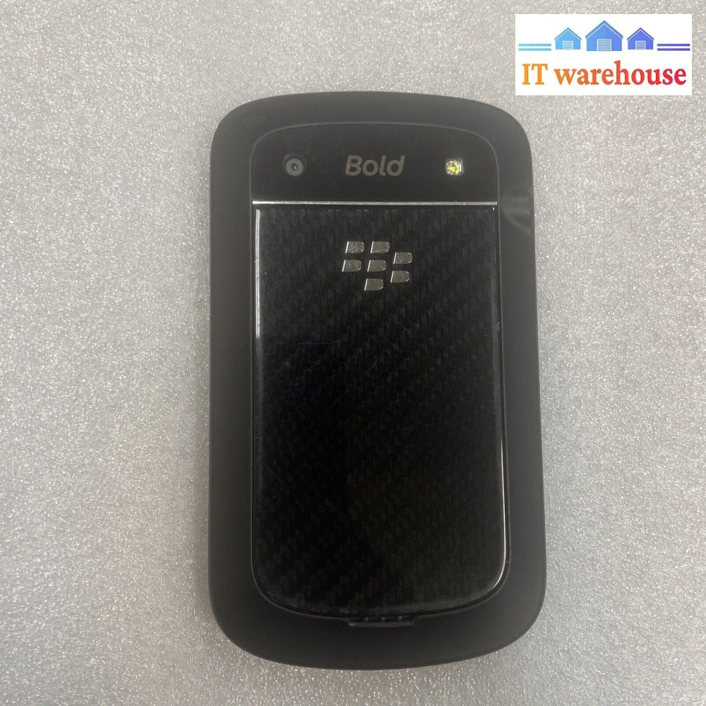 (Nice) BLACKBERRY BOLD 9900 8G cell phone (carrier: Rogers, Fido)