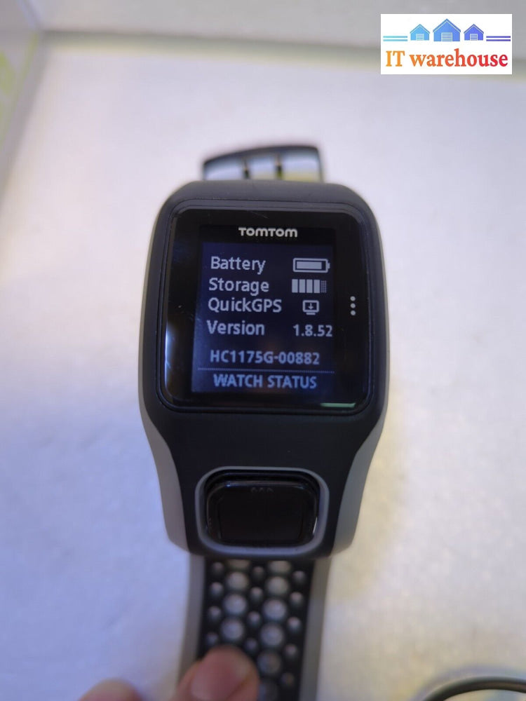 - (Nice) Tomtom Runner 8Rs00 Water Resistant Gps Watch Black W/ Charger + Box