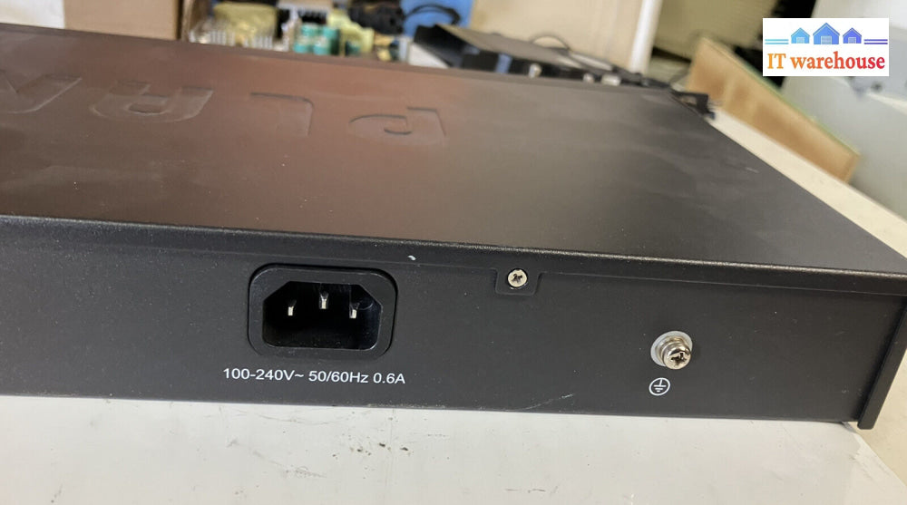 ~ Planet Technology Gsw-2401 Gigabit Ethernet Switch 24-Port 10/100/1000Mbps