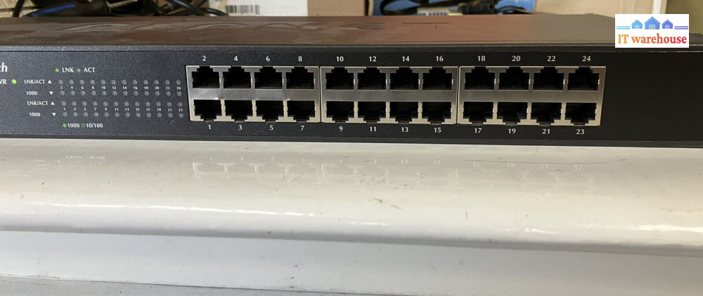 ~ Planet Technology Gsw-2401 Gigabit Ethernet Switch 24-Port 10/100/1000Mbps