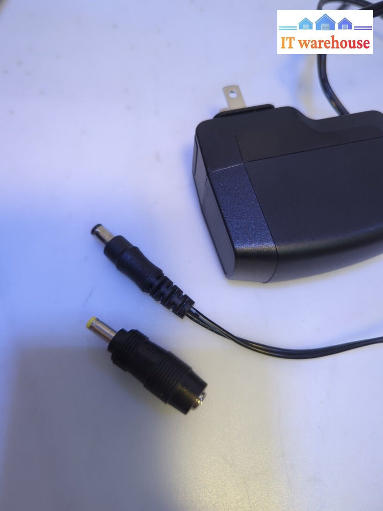 - Plugable Ud-3900 Universal Laptop Docking Station Dvi Hdmi 6X Usb 3.0