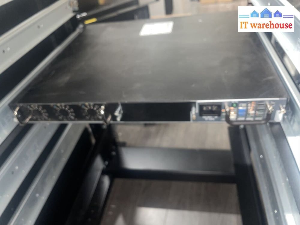 Quanta Lb4M 48Port Gigabit 10/100/1000 + Dual 10Gb Sfp + Port Switch