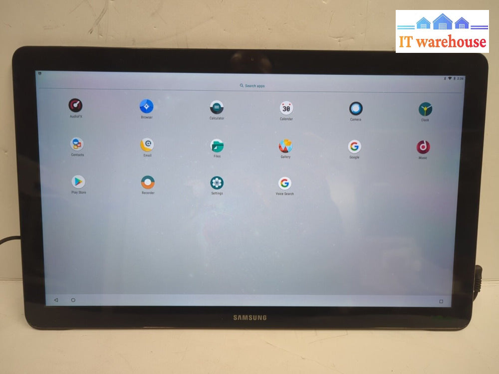 Samsung Galaxy View SM-T670 18.4’’/32GB/Wi-Fi / OS 8.1/(Battery Dead,READ)