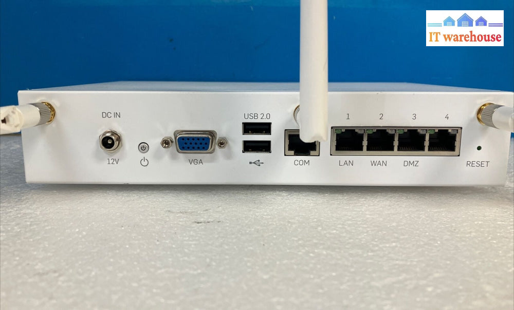 Sophos Xg 105W Vga 4-Port Network Security Appliance With Antenna & Ac Adapter ~