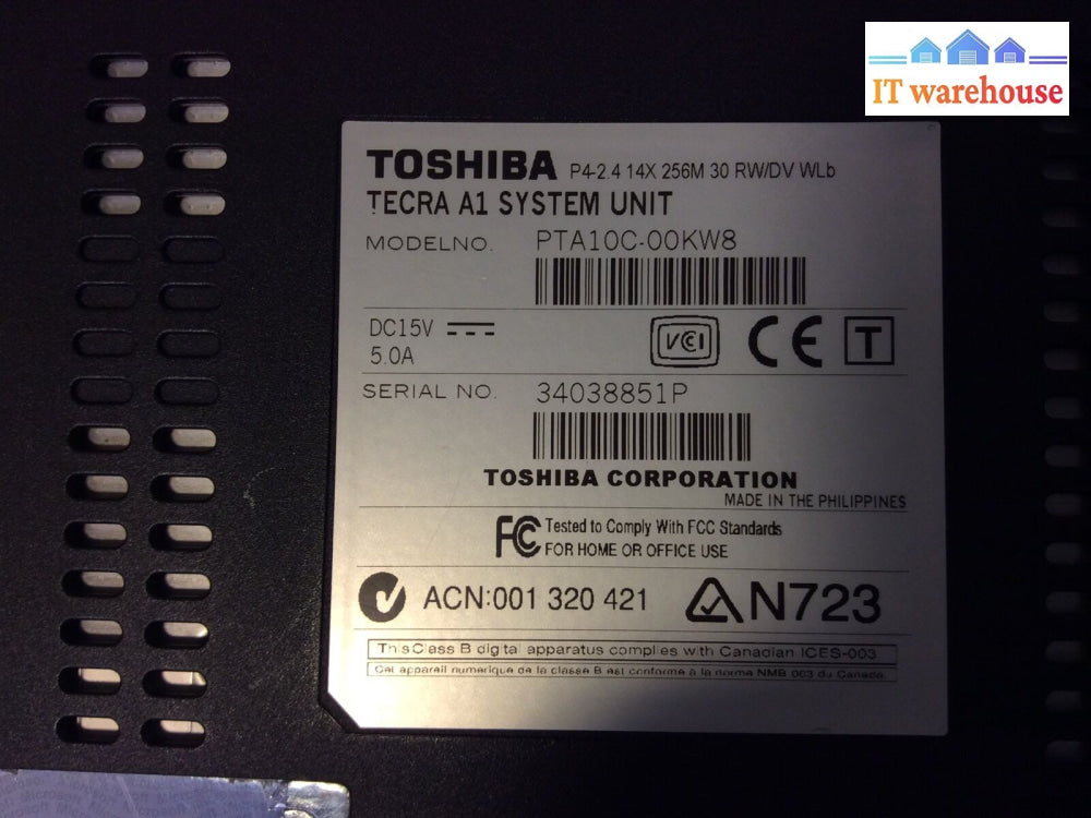 TOSHIBA TECRA A1 15”Laptop Intel Pentium 4 2.4GHz 725MB RAM 30GB HDD Win XP