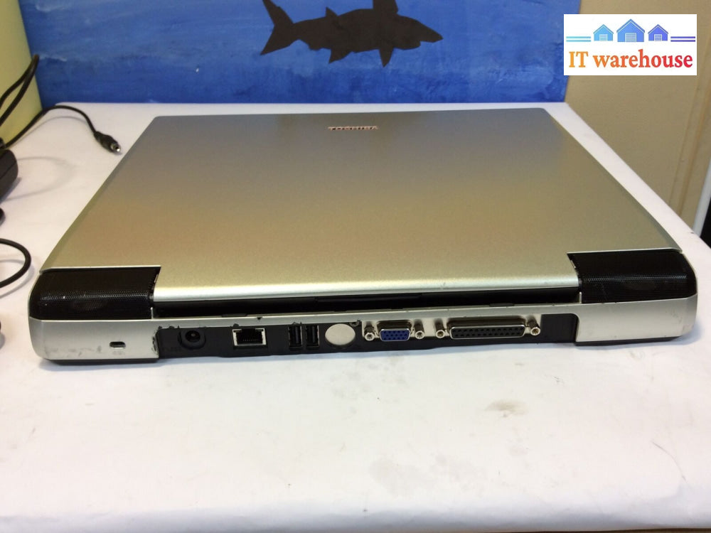 TOSHIBA TECRA A1 15”Laptop Intel Pentium 4 2.4GHz 725MB RAM 30GB HDD Win XP