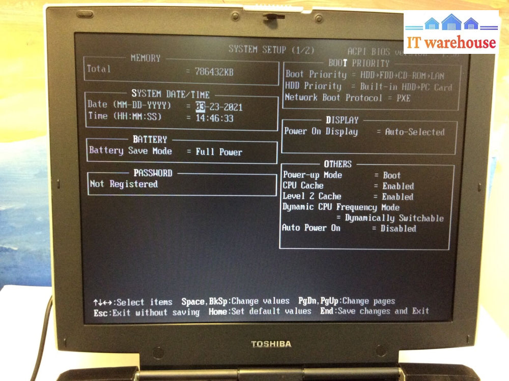 TOSHIBA TECRA A1 15”Laptop Intel Pentium 4 2.4GHz 725MB RAM 30GB HDD Win XP