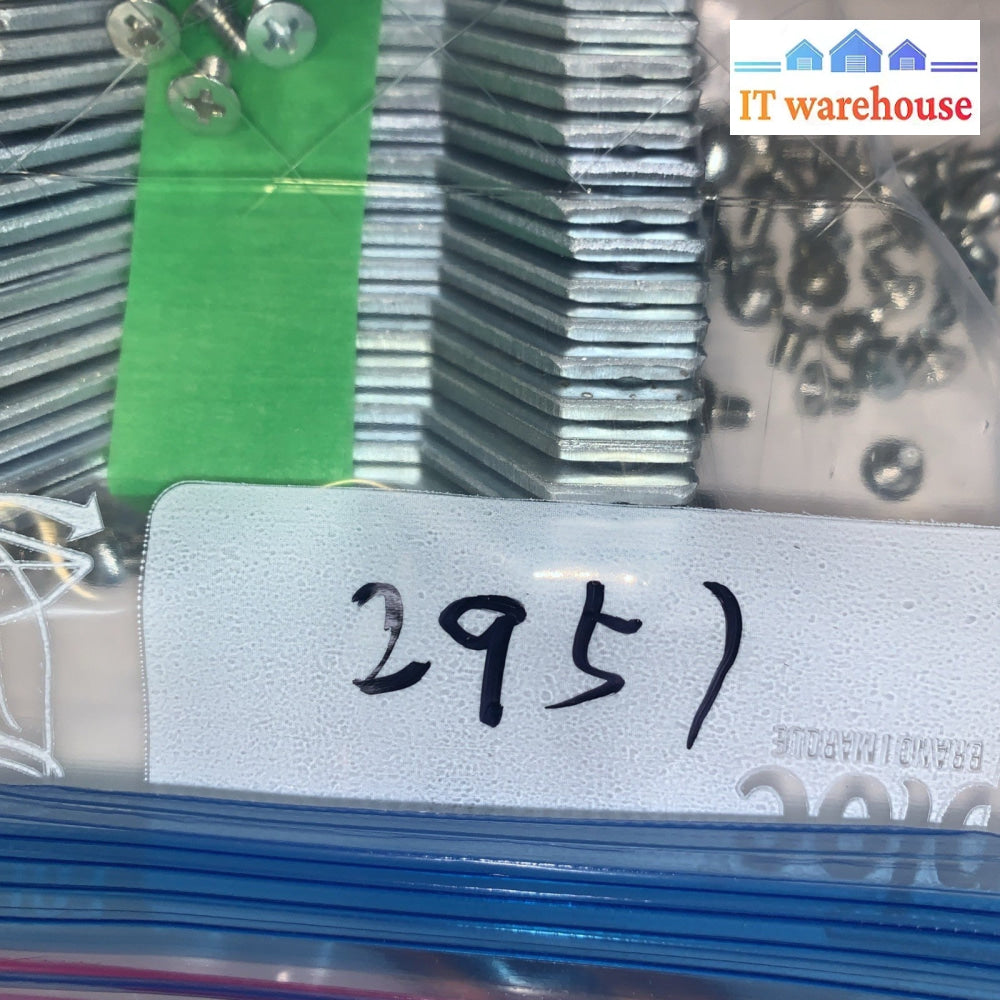 (1 pair)   CISCO 2851 2821 Router 2U 19" Rack Ears & Screws 700-16559-01