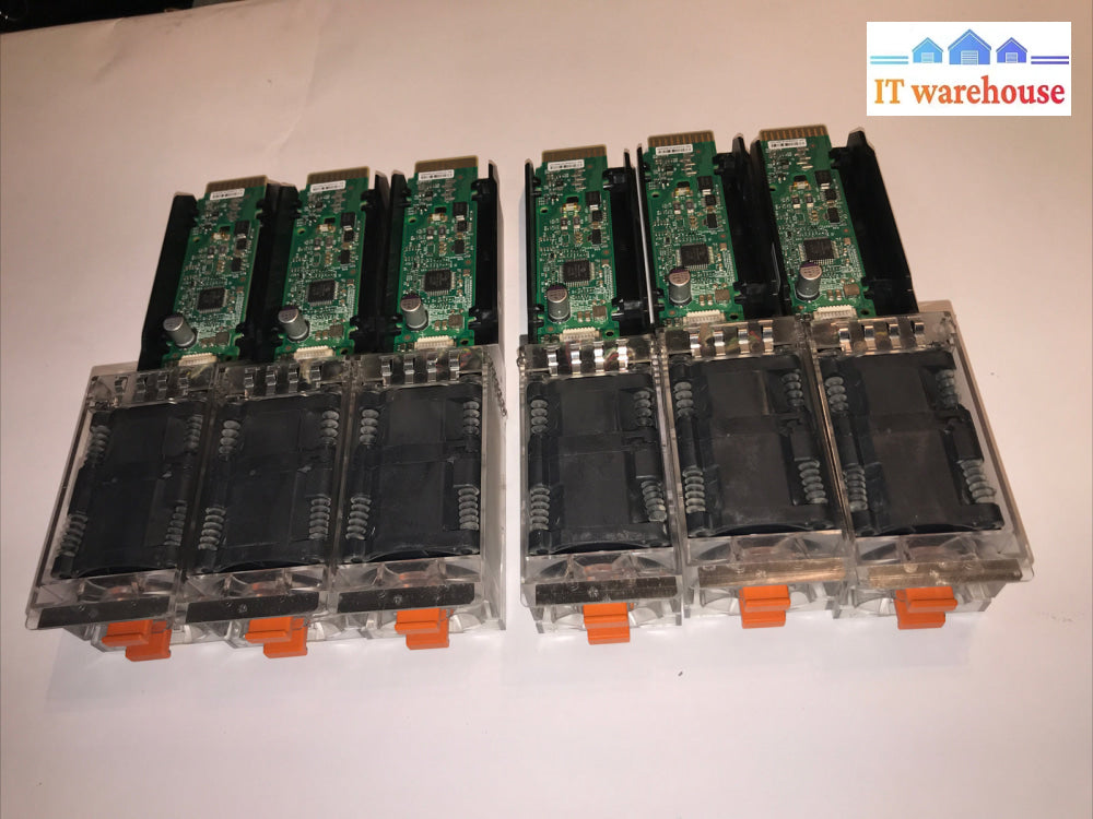 (1 x) EMC 2 VNXe 3200 (SAS 3.5 inch hard drive model, not 2.5 inch) fan module