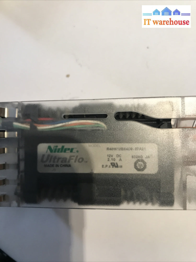 (1 x) EMC 2 VNXe 3200 (SAS 3.5 inch hard drive model, not 2.5 inch) fan module