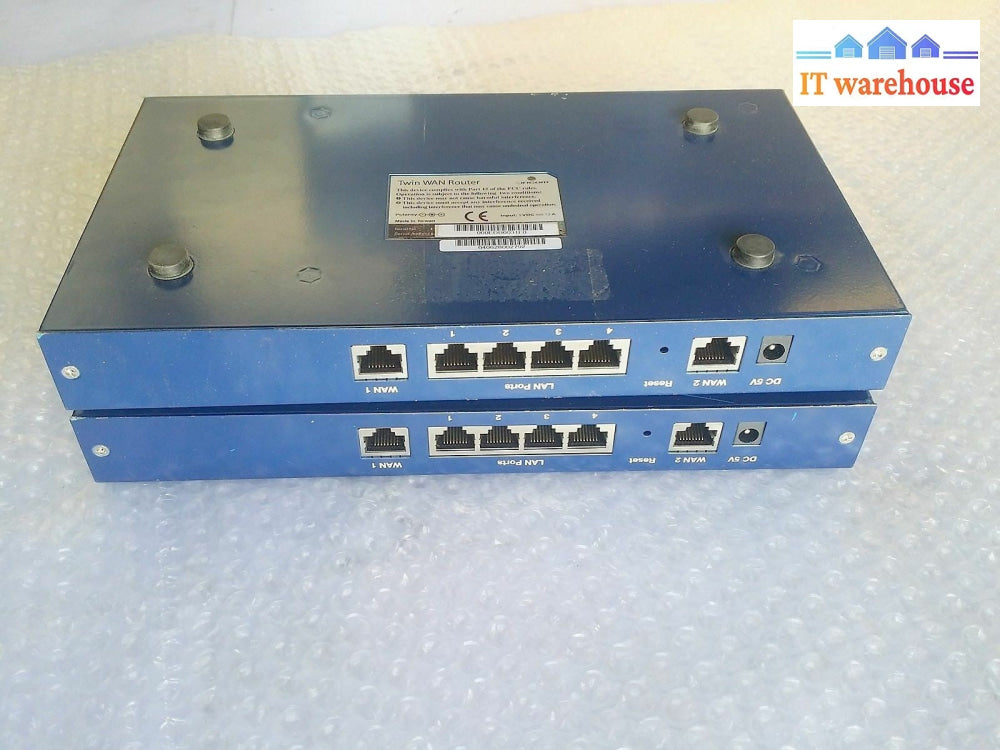 1 x  Xincom XC-DPG603 Twin WAN DNS to IP VPN Gateway  (w/ AC adapter)
