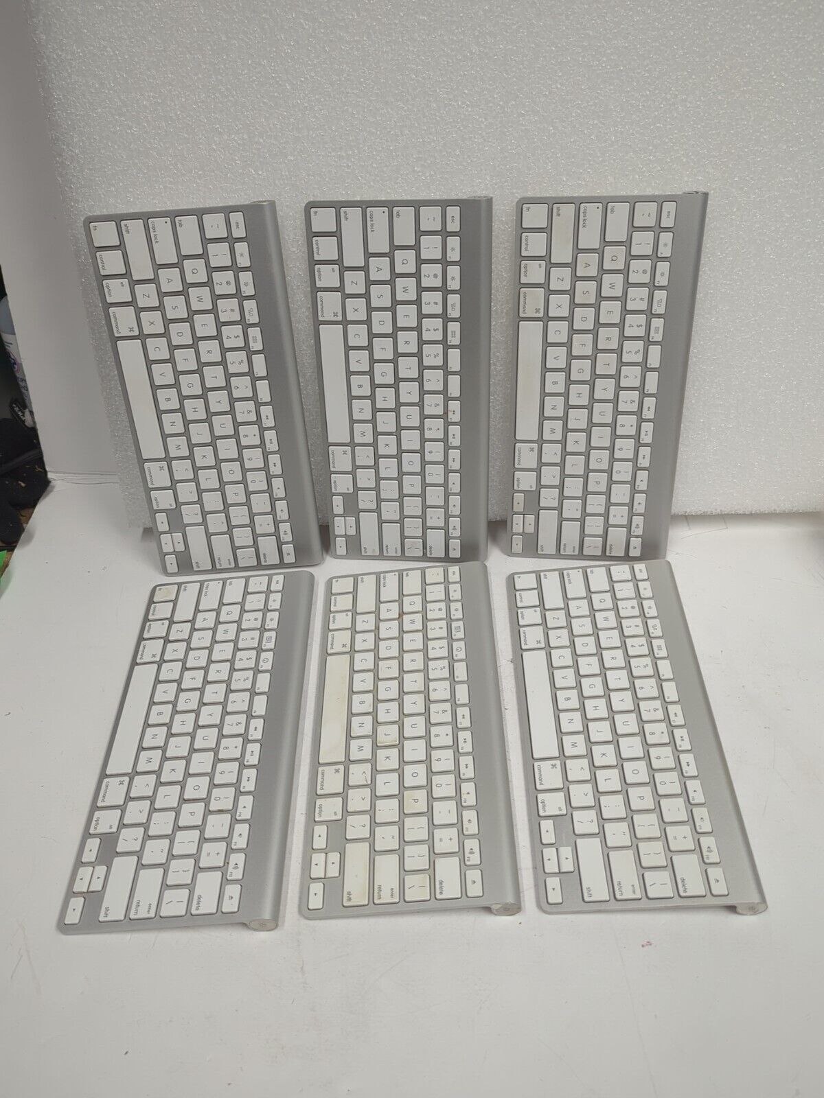 Lot Of 6 Apple A1314 Wireless Keyboards - Untested