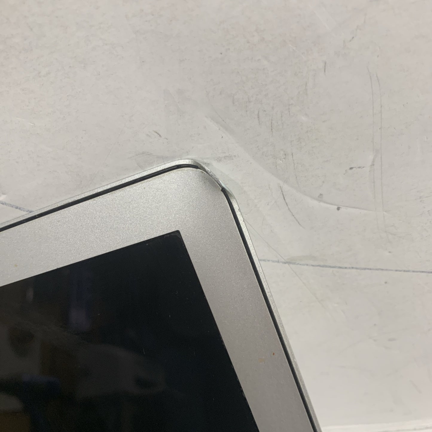 Apple MacBook Air A1466 2015 Core i5-5250U 1.6GHz 4GB RAM 256GB SSD OS X 10.13