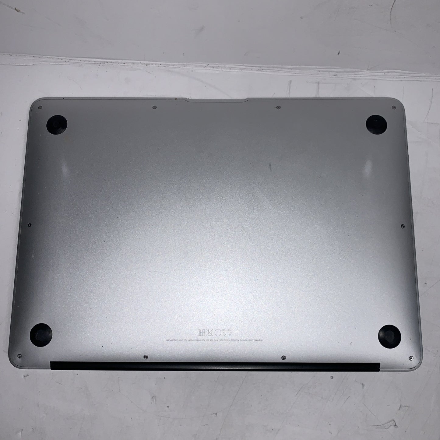 Apple MacBook Air A1466 2015 Core i5-5250U 1.6GHz 4GB RAM 256GB SSD OS X 10.13