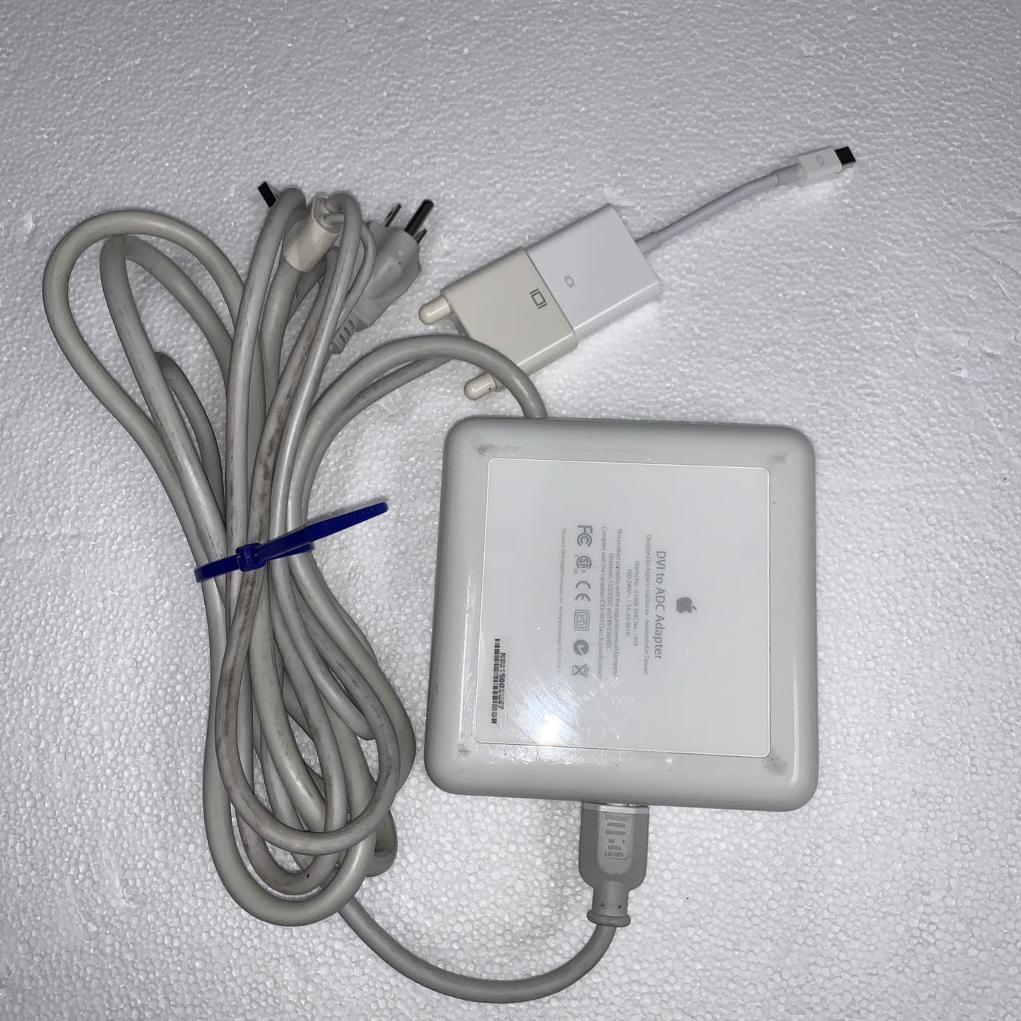 APPLE A1006 DVI TO ADC ADAPTER