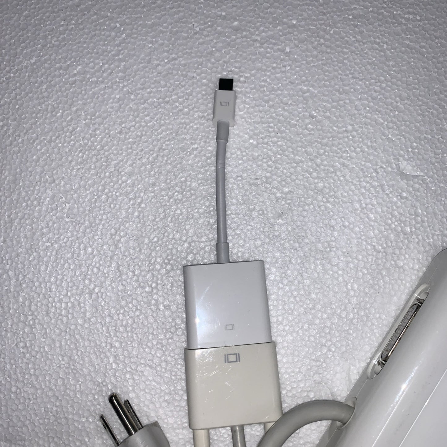 APPLE A1006 DVI TO ADC ADAPTER