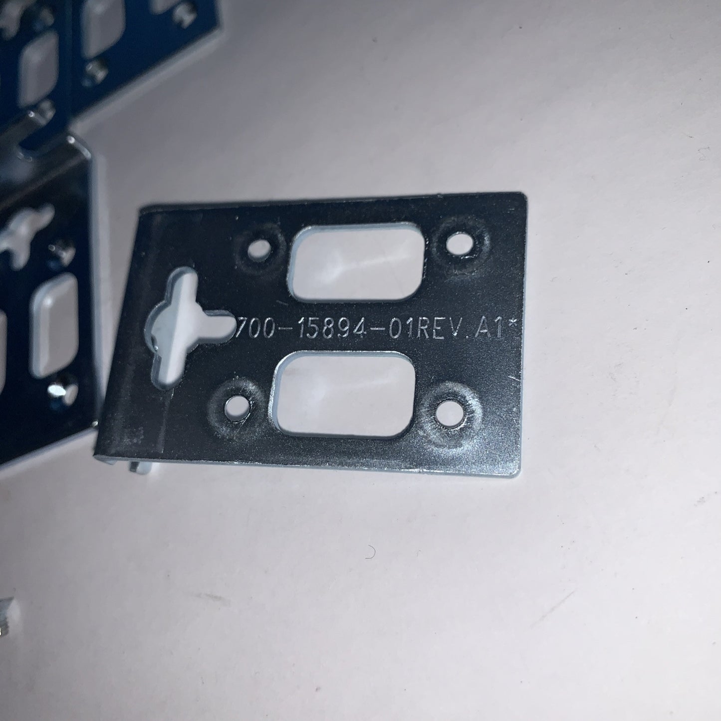 (1 pair) Cisco Systems Rack Mount Ears/wall Mount Ears 700-15894-01
