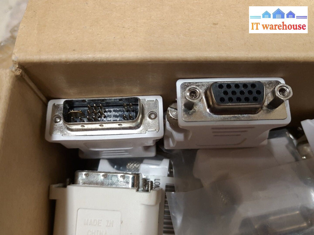 (1x)  NEW DVI MALE TO VGA DE-15 FEMALE ADAPTER